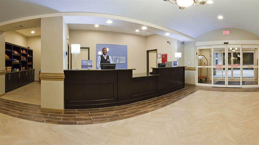 Express & By Ihg 3* Alvarado